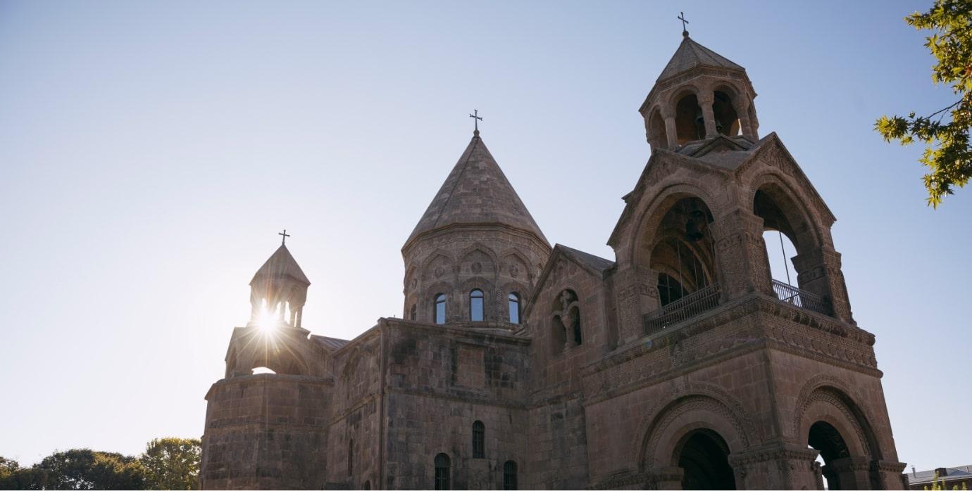 Travel_Armenia_Churches_17-min