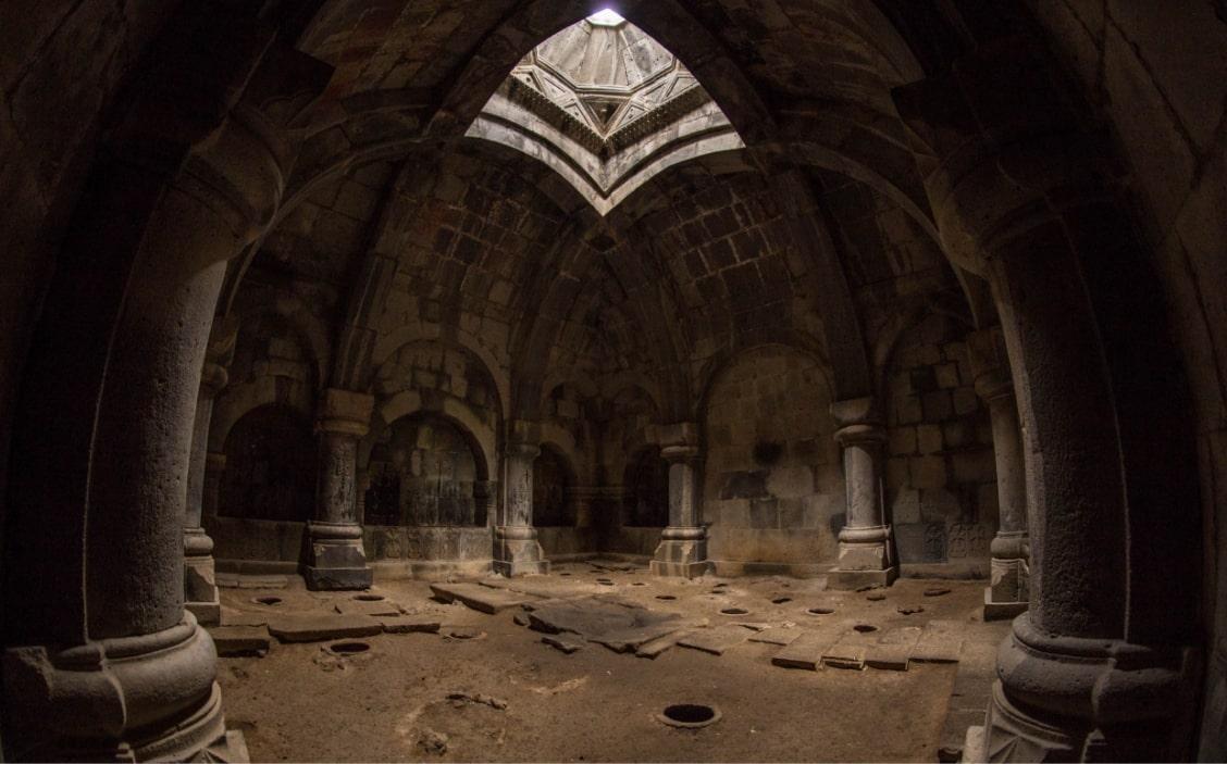 Travel_Armenia_Churches_18-min