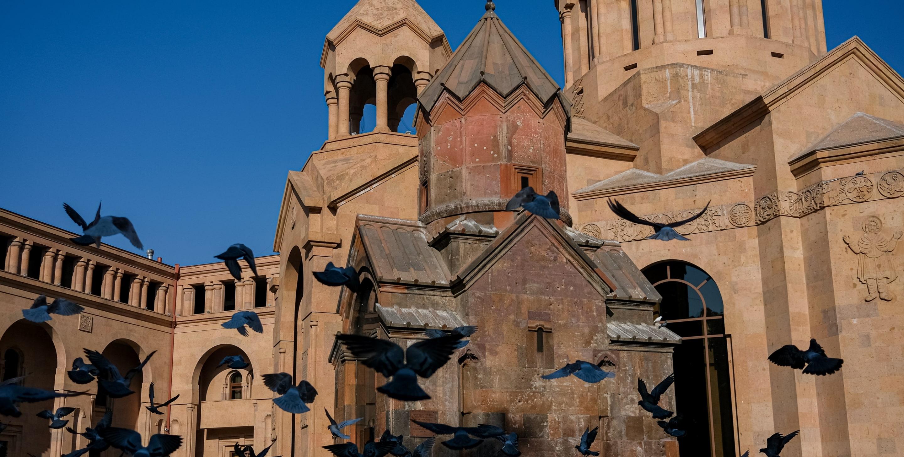 Armenia_Travel_Web_History_29-min