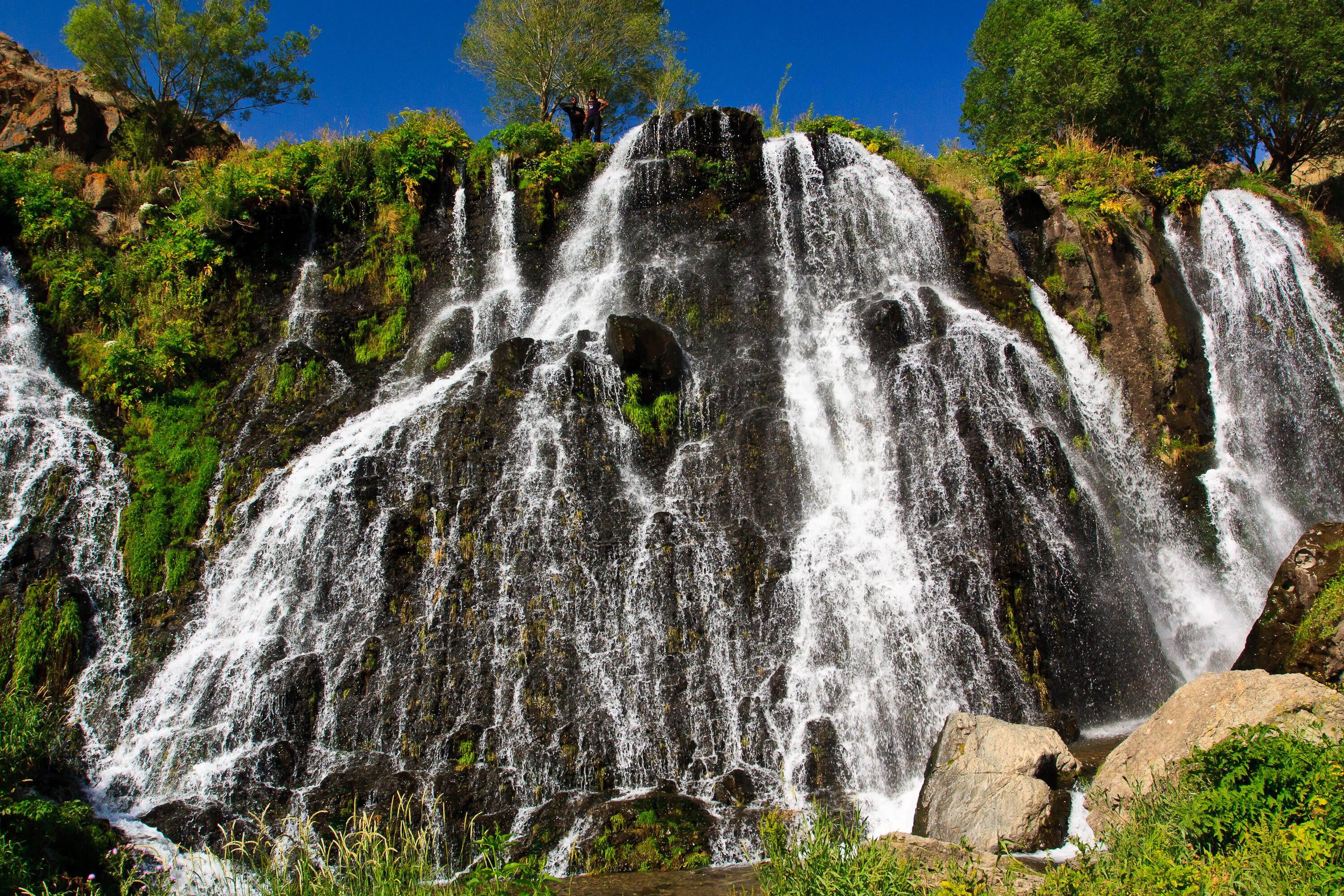 Shaki Waterfall (2)