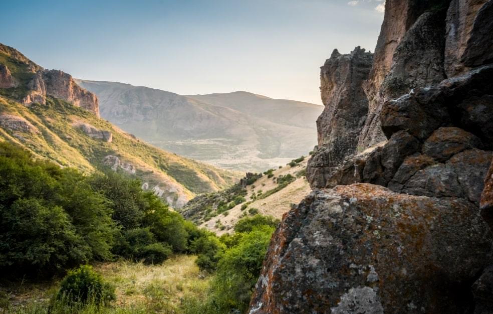Travel_Armenia_Hiking_Trekking_12-min